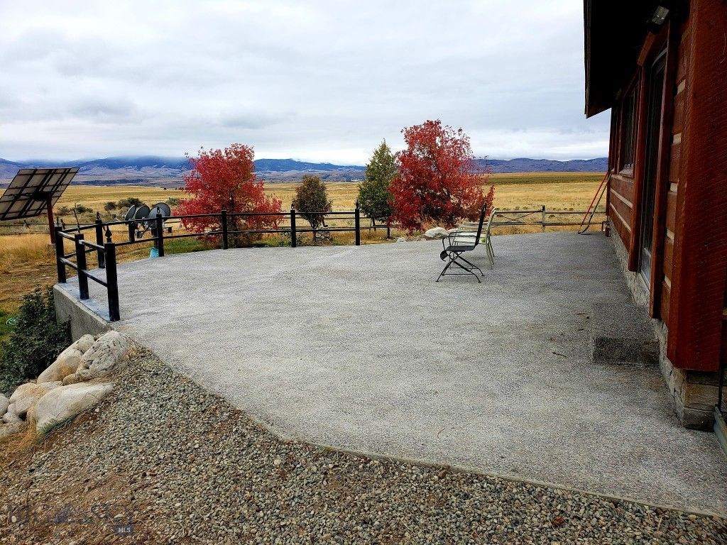 Address unavailable. photo 38