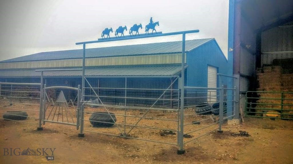 Address unavailable. photo 39