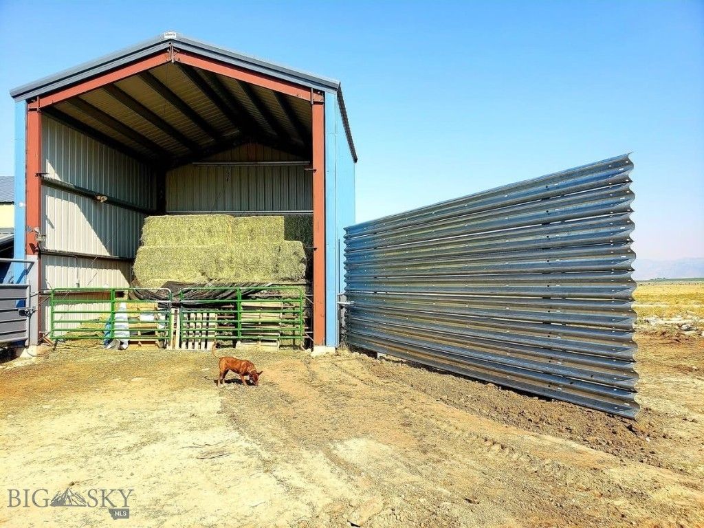 Address unavailable. photo 50