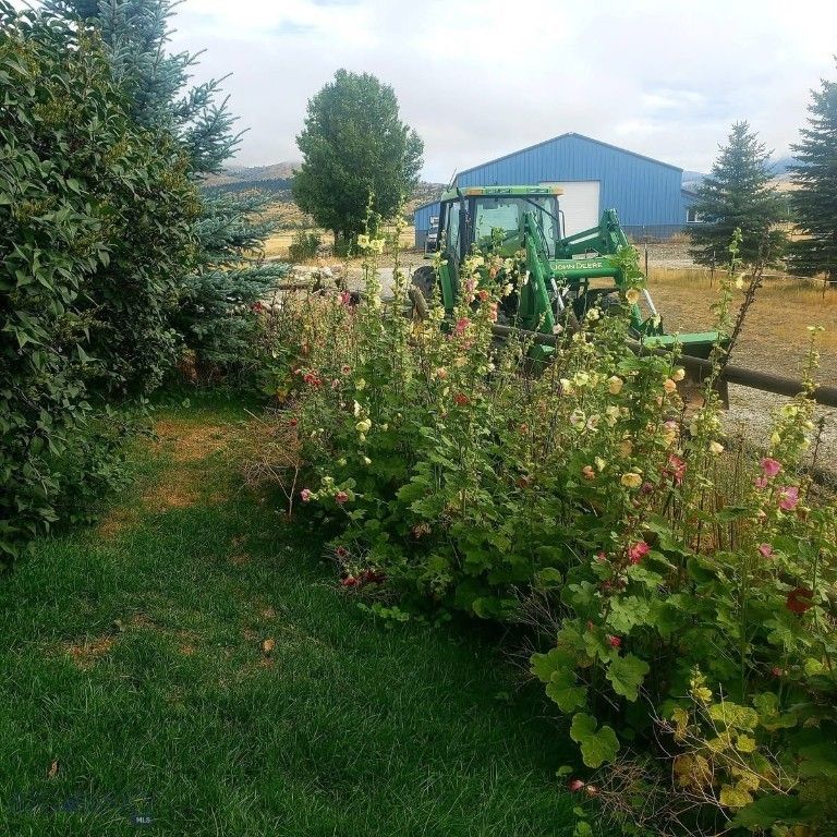 Address unavailable. photo 57