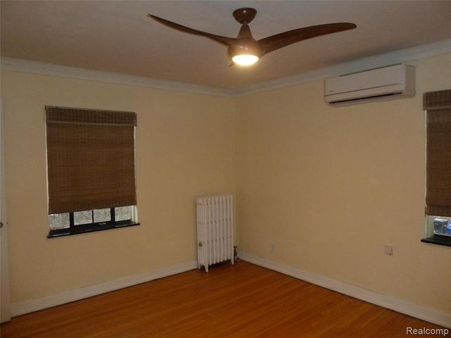 19925 Renfrew Road, Detroit, MI 48221