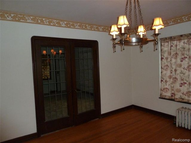 19925 Renfrew Road, Detroit, MI 48221