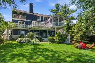 3410 Benstein Road, Commerce Charter Township, MI 48382