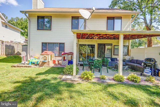 7813 MULBERRY BOTTOM LN, Springfield, VA 22153