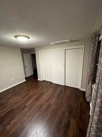 65 Lynnwood Ln, Worcester, MA 01609