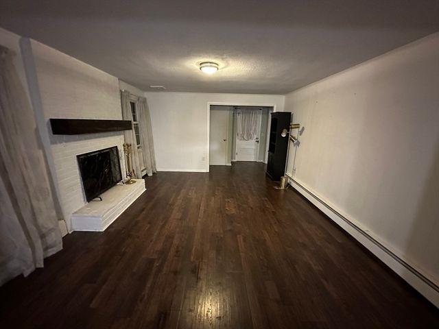 65 Lynnwood Ln, Worcester, MA 01609