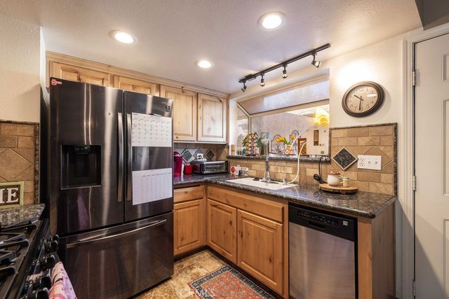 1377 Club View, Big Bear Lake, CA 92315