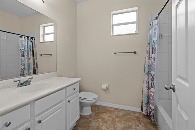 756 Crestwood Dr, St Augustine, FL 32086