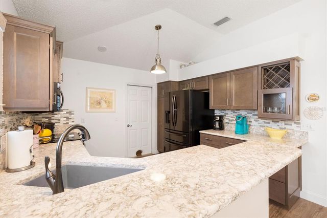 1008 VENTURA DRIVE, The Villages, FL 32159