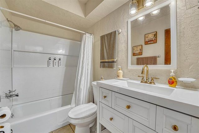 4608 NE Dearborn Ave, Lawton, OK 73507