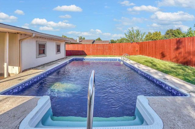 4608 NE Dearborn Ave, Lawton, OK 73507