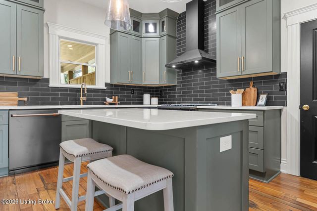 4548 S 3rd St, Louisville, KY 40214