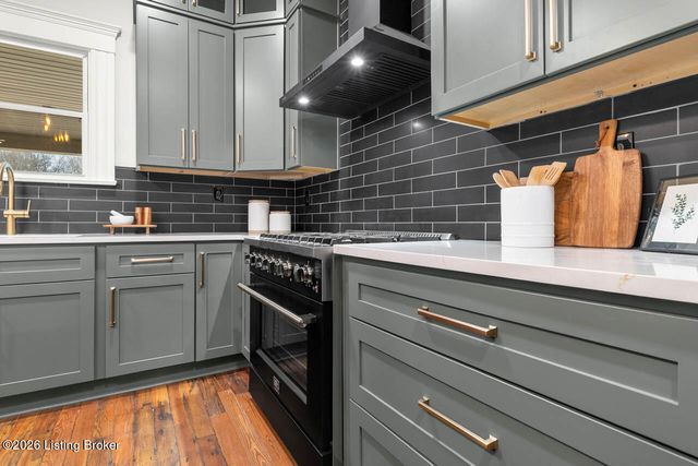 4548 S 3rd St, Louisville, KY 40214