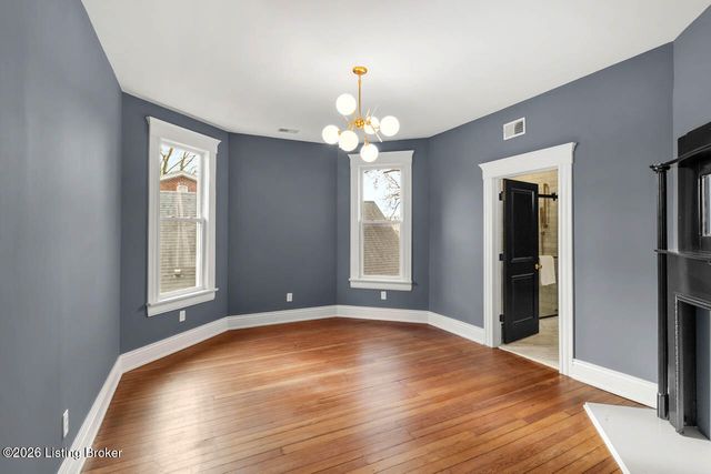 4548 S 3rd St, Louisville, KY 40214