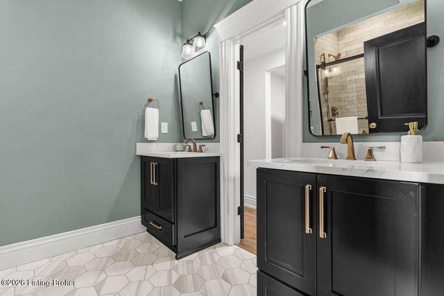 4548 S 3rd St, Louisville, KY 40214