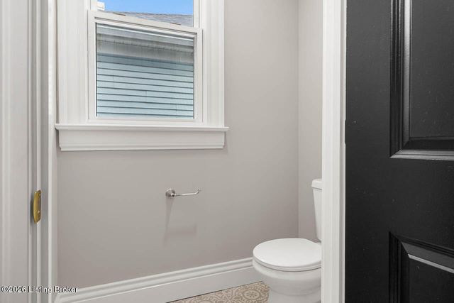 4548 S 3rd St, Louisville, KY 40214