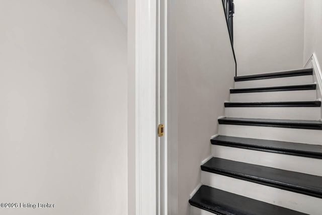 4548 S 3rd St, Louisville, KY 40214