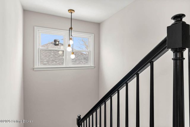 4548 S 3rd St, Louisville, KY 40214