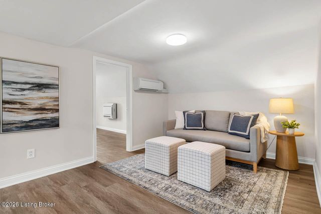 4548 S 3rd St, Louisville, KY 40214