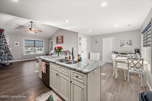 102 Copperfield Way, Bardstown, KY 40004