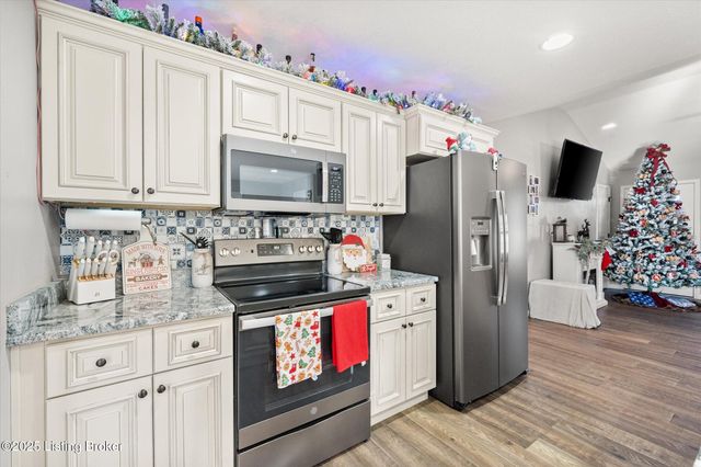 102 Copperfield Way, Bardstown, KY 40004