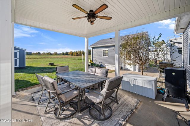 102 Copperfield Way, Bardstown, KY 40004