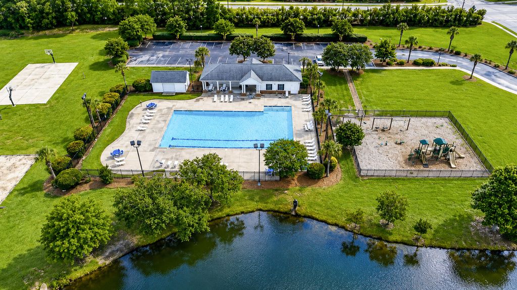 Image 112 of property listing at 514 Delafield Drive, Summerville, SC 29483