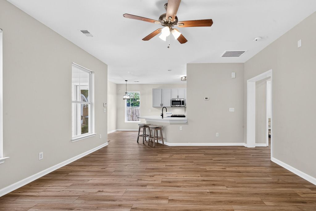 Image 23 of property listing at 514 Delafield Drive, Summerville, SC 29483
