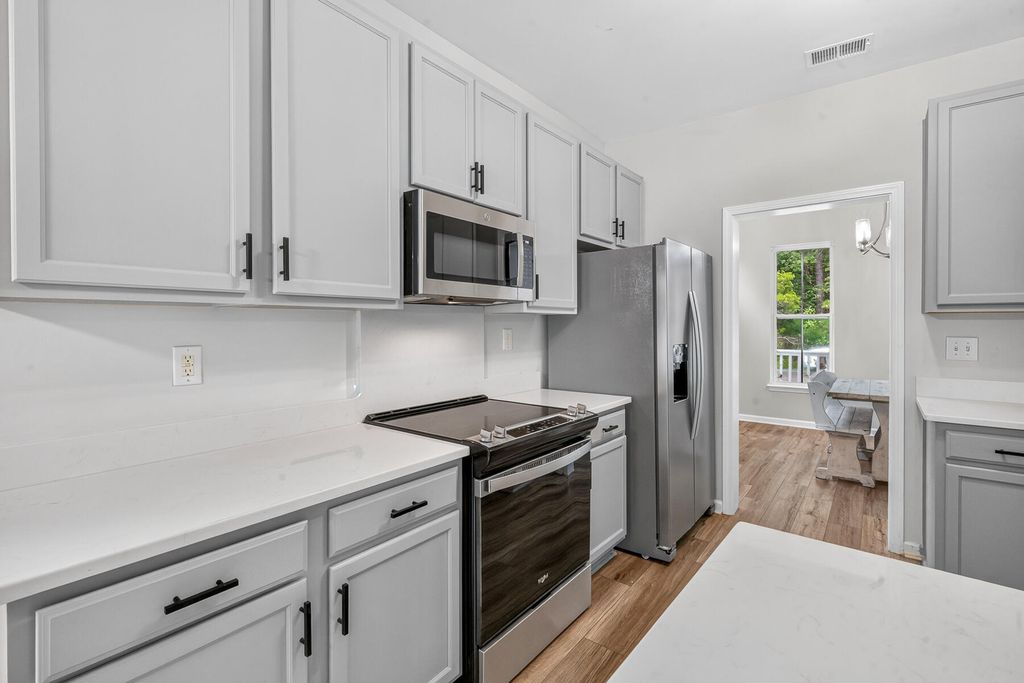 Image 30 of property listing at 514 Delafield Drive, Summerville, SC 29483