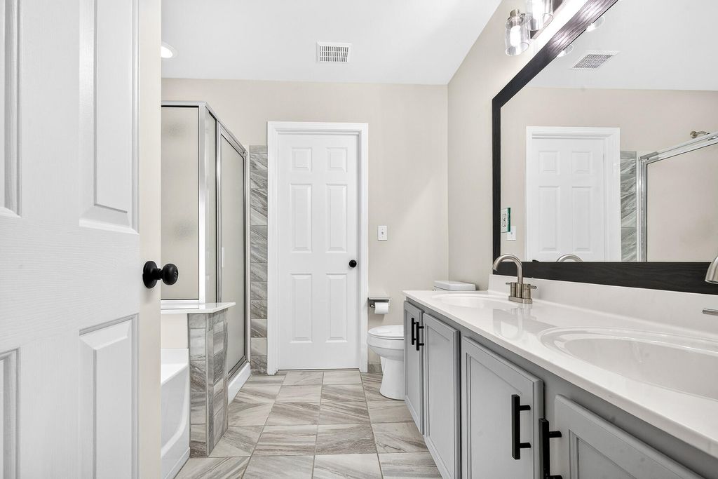 Image 60 of property listing at 514 Delafield Drive, Summerville, SC 29483