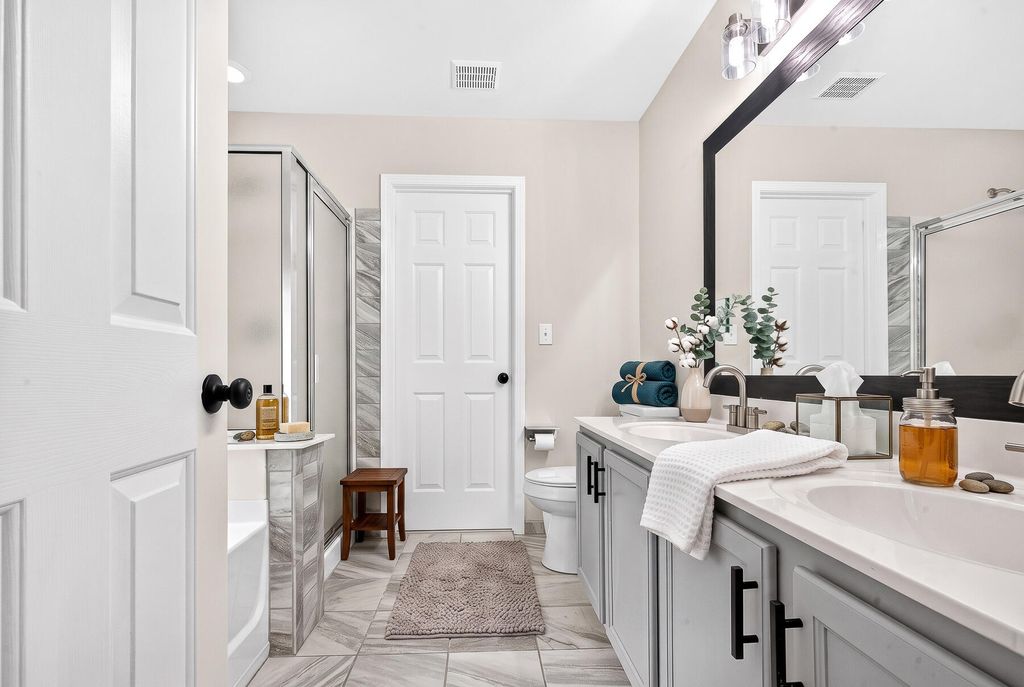 Image 66 of property listing at 514 Delafield Drive, Summerville, SC 29483