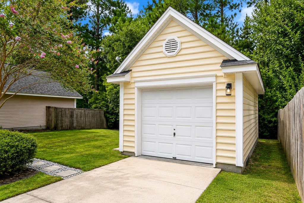 Image 89 of property listing at 514 Delafield Drive, Summerville, SC 29483