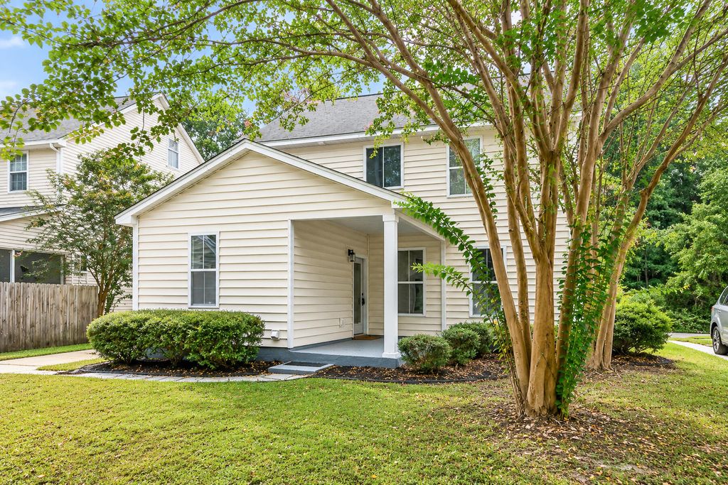 Image 93 of property listing at 514 Delafield Drive, Summerville, SC 29483