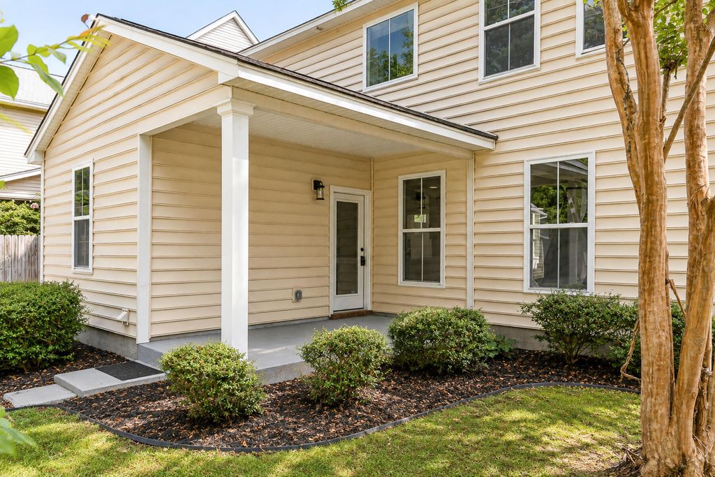 Image 94 of property listing at 514 Delafield Drive, Summerville, SC 29483