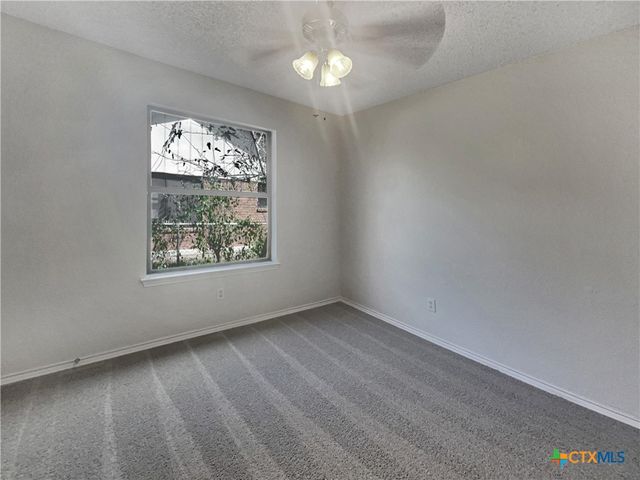 1009 N 4th Street, Copperas Cove, TX 76522