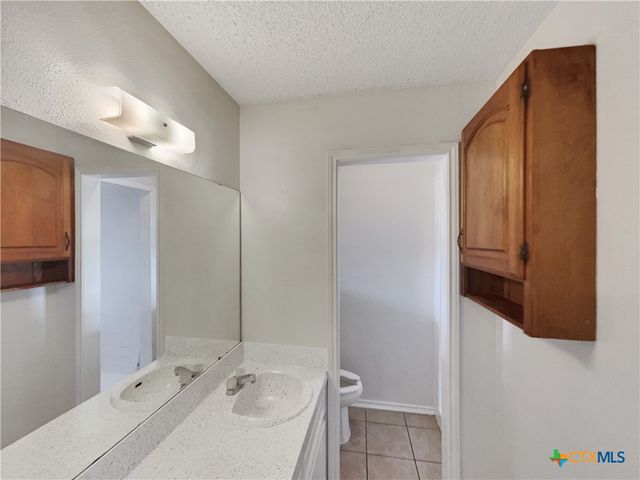 1009 N 4th Street, Copperas Cove, TX 76522