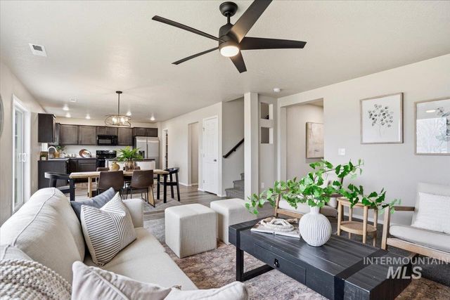 561 S Bangor Way, Nampa, ID 83687