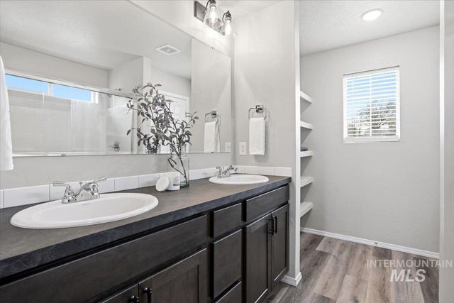 561 S Bangor Way, Nampa, ID 83687