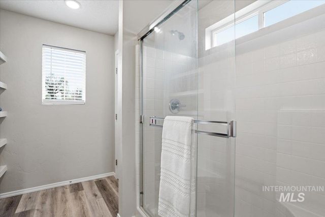 561 S Bangor Way, Nampa, ID 83687