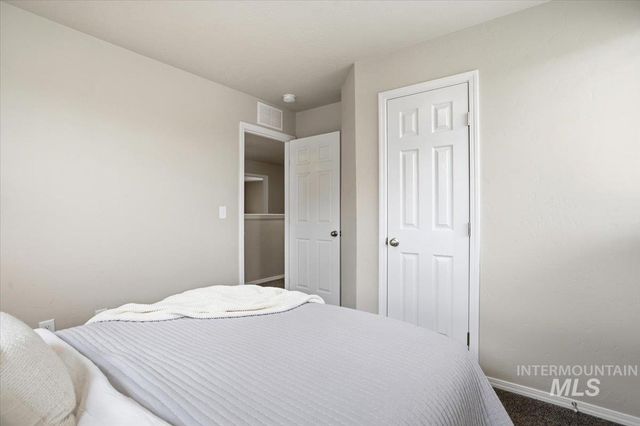 561 S Bangor Way, Nampa, ID 83687