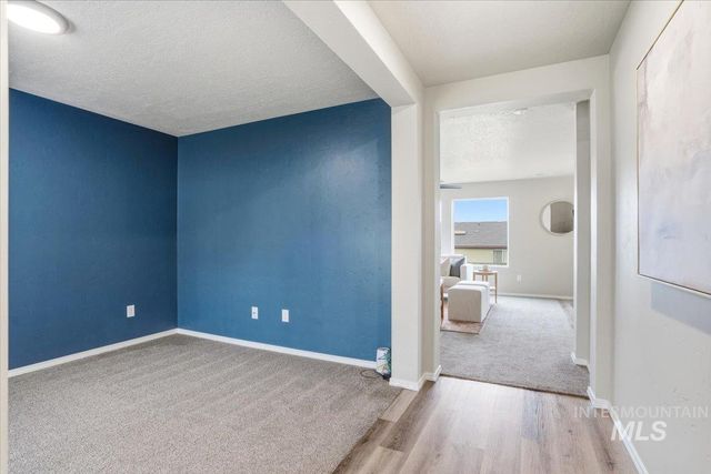 561 S Bangor Way, Nampa, ID 83687