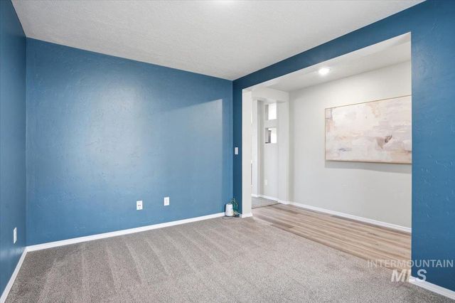 561 S Bangor Way, Nampa, ID 83687