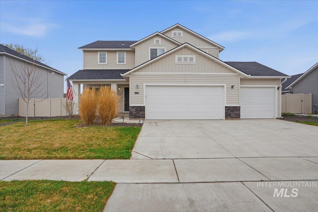 561 S Bangor Way, Nampa, ID 83687
