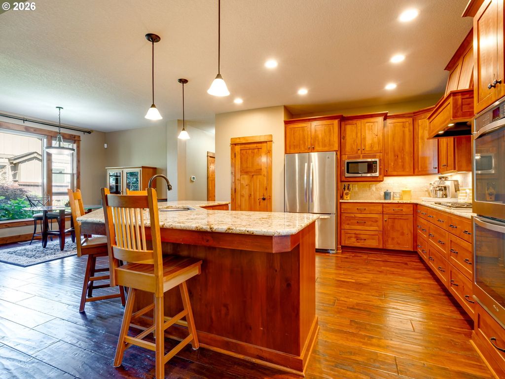 Image 12 of property listing at 1697 Nw EMERSON Ct, Mc Minnville, OR 97128