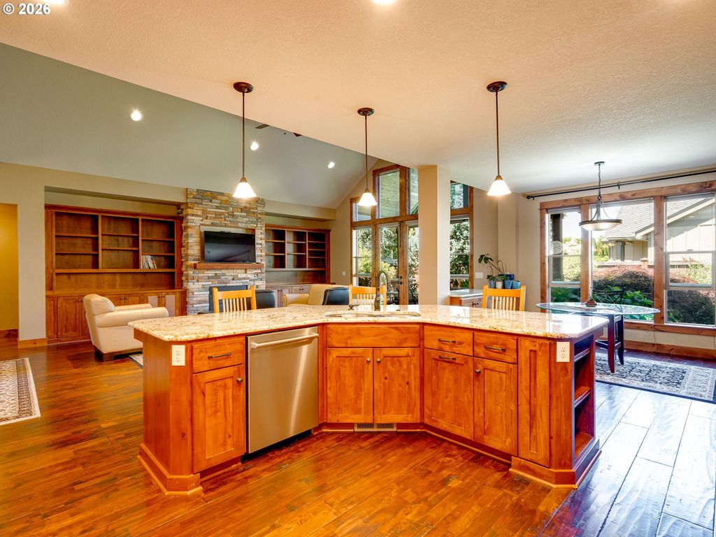Image 17 of property listing at 1697 Nw EMERSON Ct, Mc Minnville, OR 97128