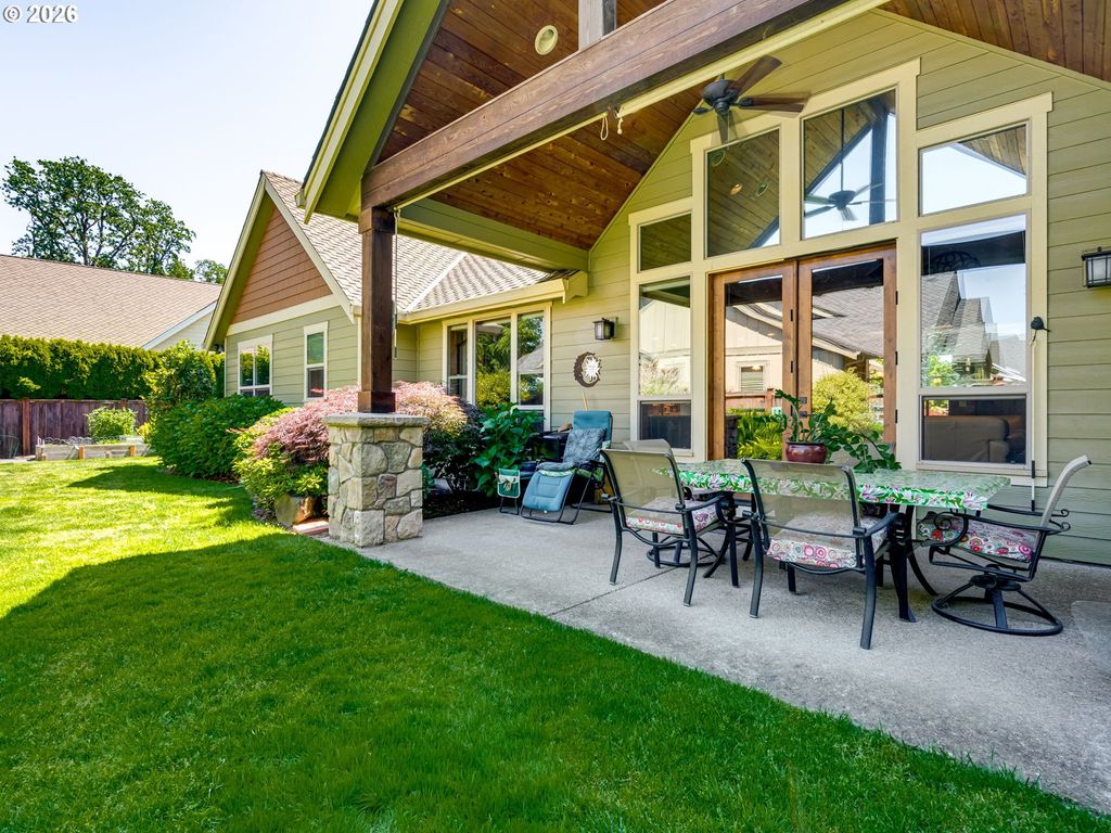 Image 36 of property listing at 1697 Nw EMERSON Ct, Mc Minnville, OR 97128