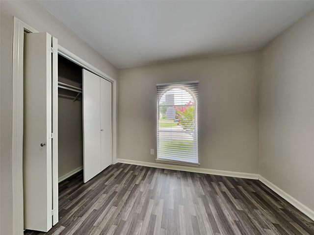 16007 Brookford Drive, Houston, TX 77059