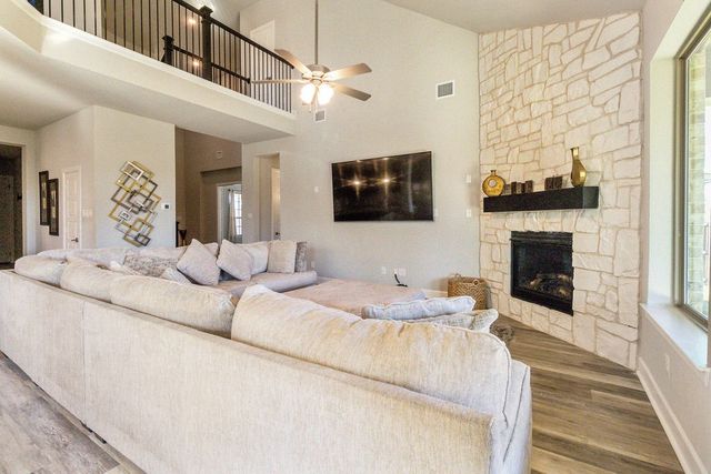 2711 Trinity Ridge Street, Mansfield, TX 76063