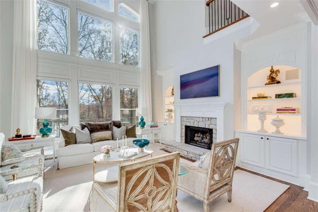 6226 Random Winds Bluff, Gainesville, GA 30506