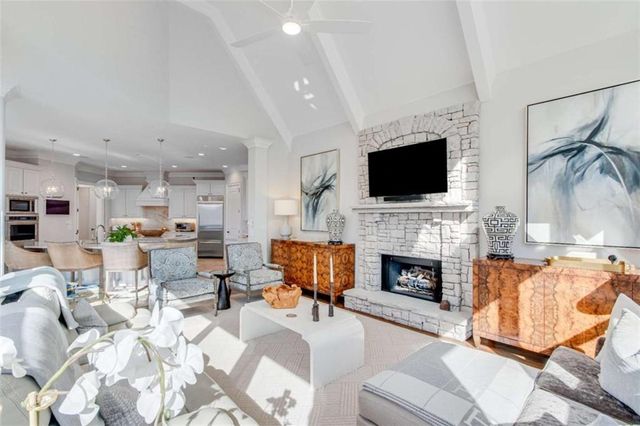 6226 Random Winds Bluff, Gainesville, GA 30506